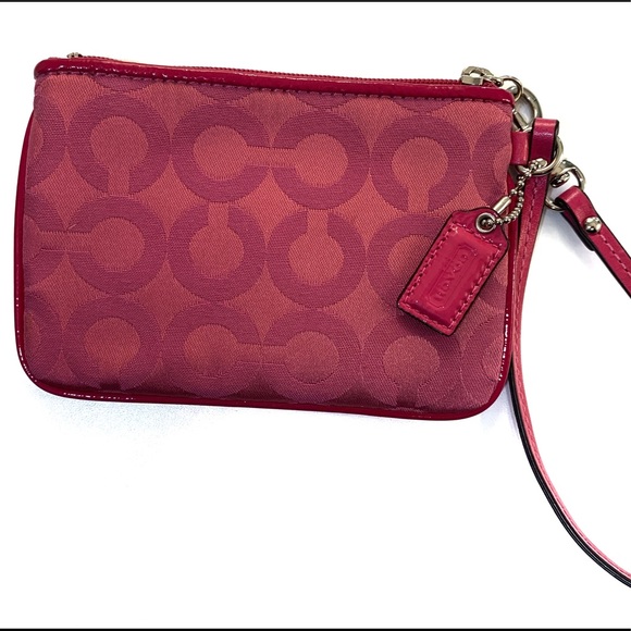COACH Poppy Wristlet | Hot Pink - Picture 2 of 3